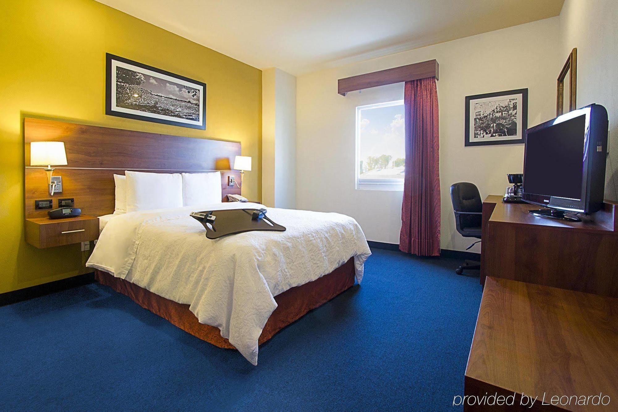 Hampton By Hilton San Juan Del Rio Hotell Exteriör bild